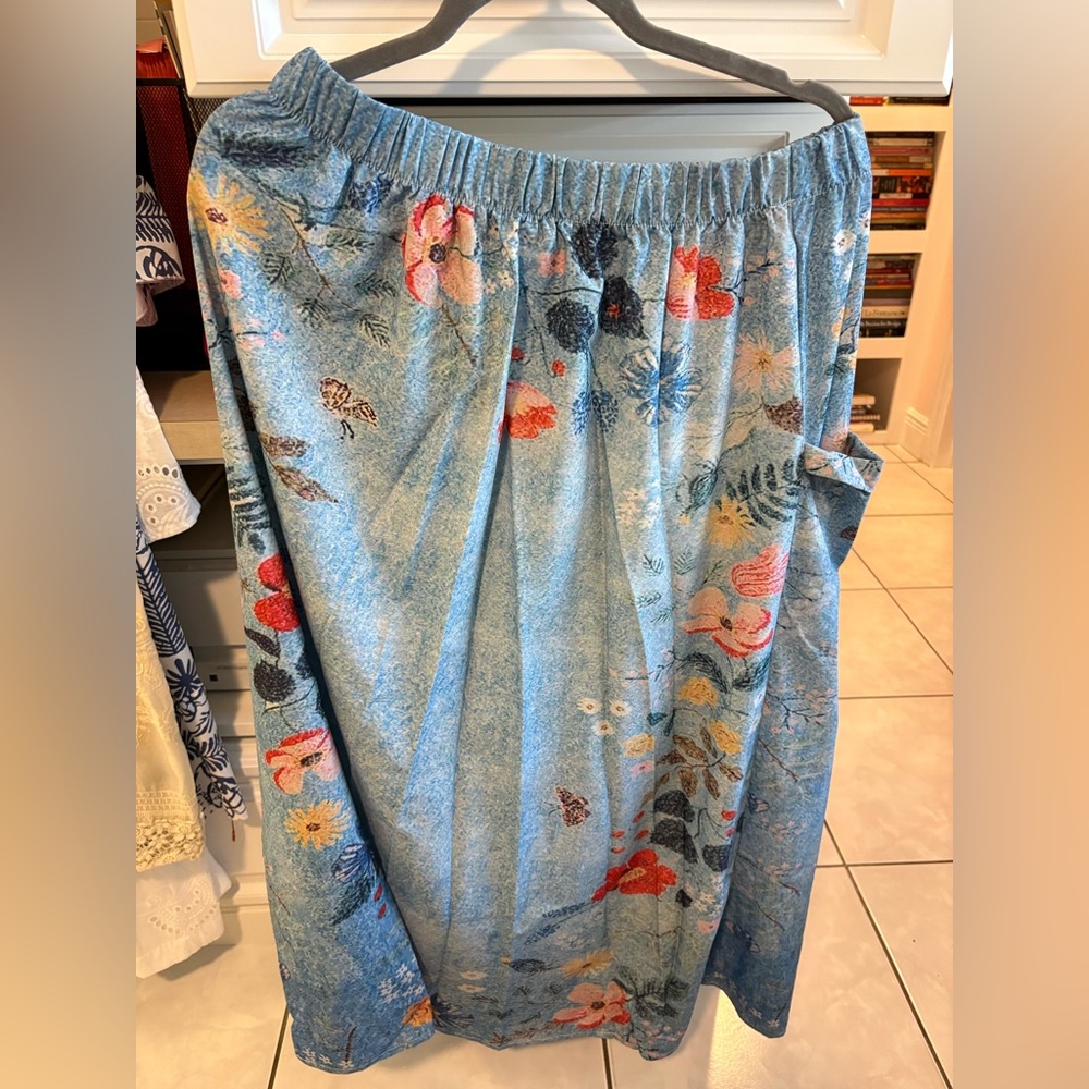 Blue Floral Elastic-Waist Maxi Skirt